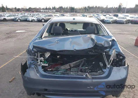 2015 Subaru Legacy 2.5I Limited z USA, uszkodzony, nr VIN 4S3BNAL60F3019588